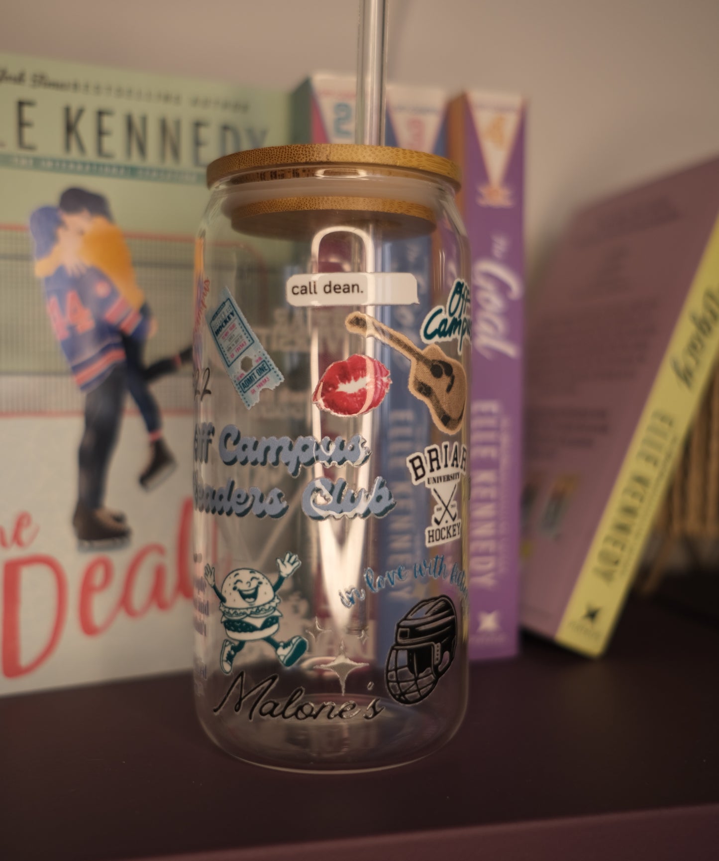 Off Campus - Eishockey Romance Tumbler